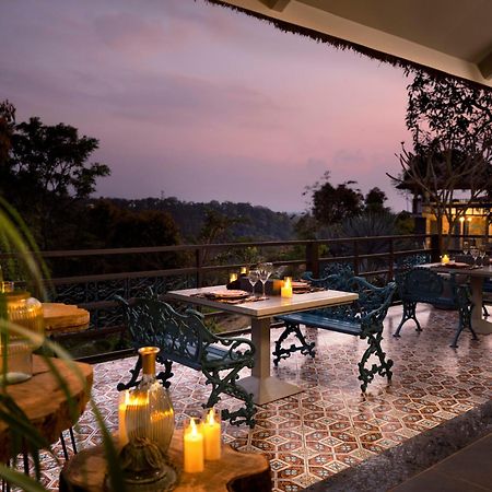 Blanket Days Resort And Spa Thekkady Exterior photo