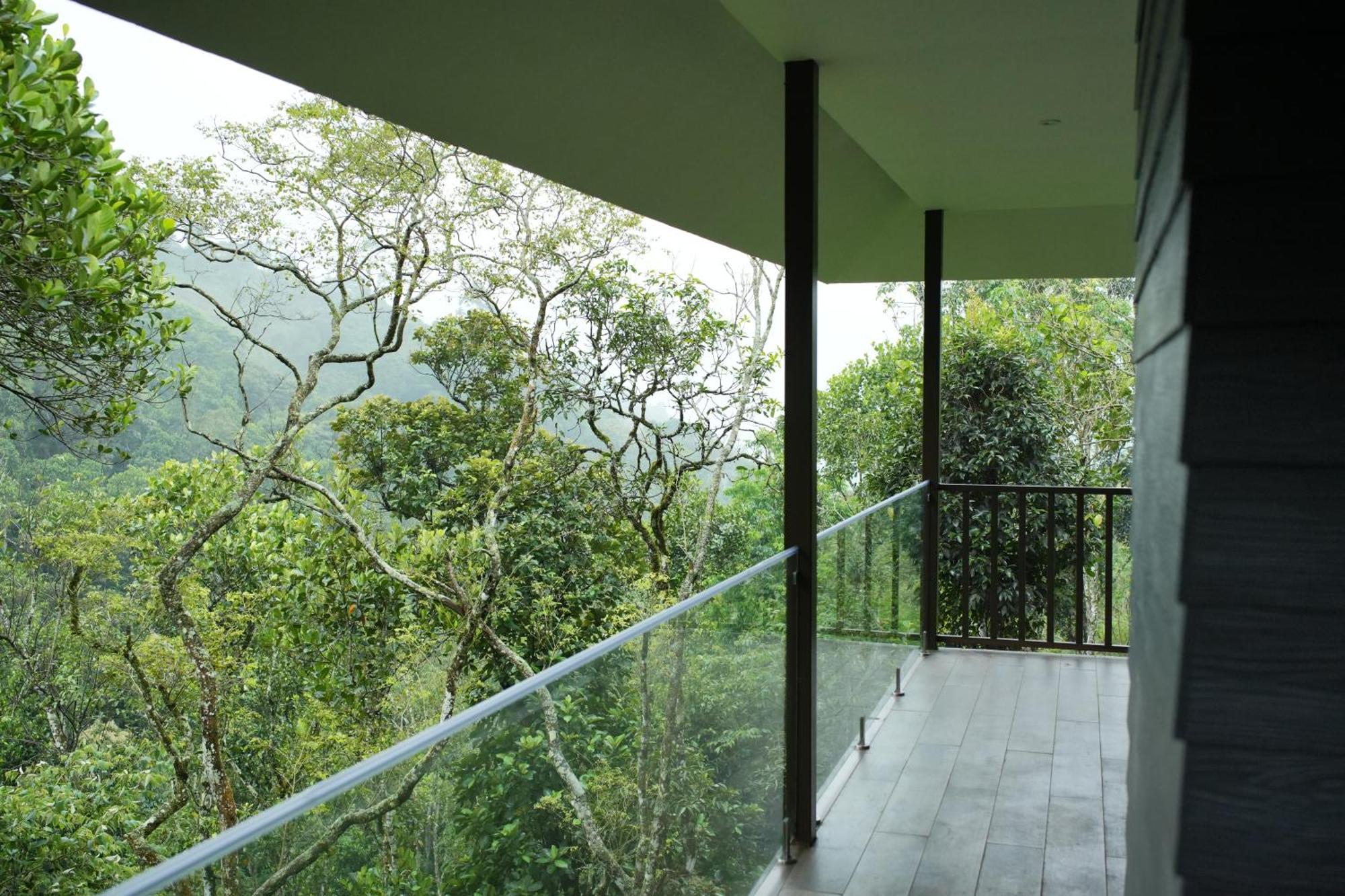 Blanket Days Resort And Spa Thekkady Exterior photo