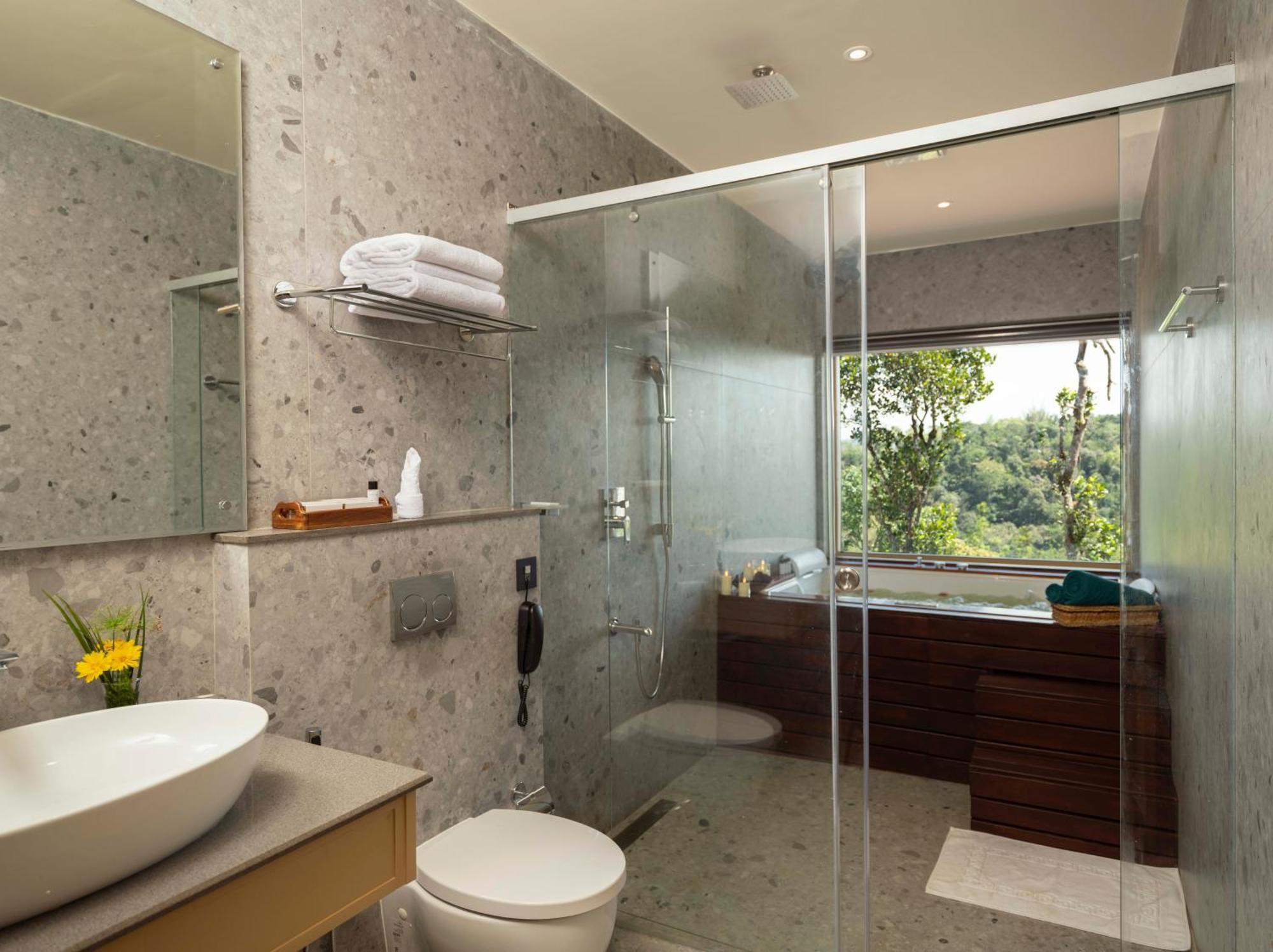 Blanket Days Resort And Spa Thekkady Exterior photo