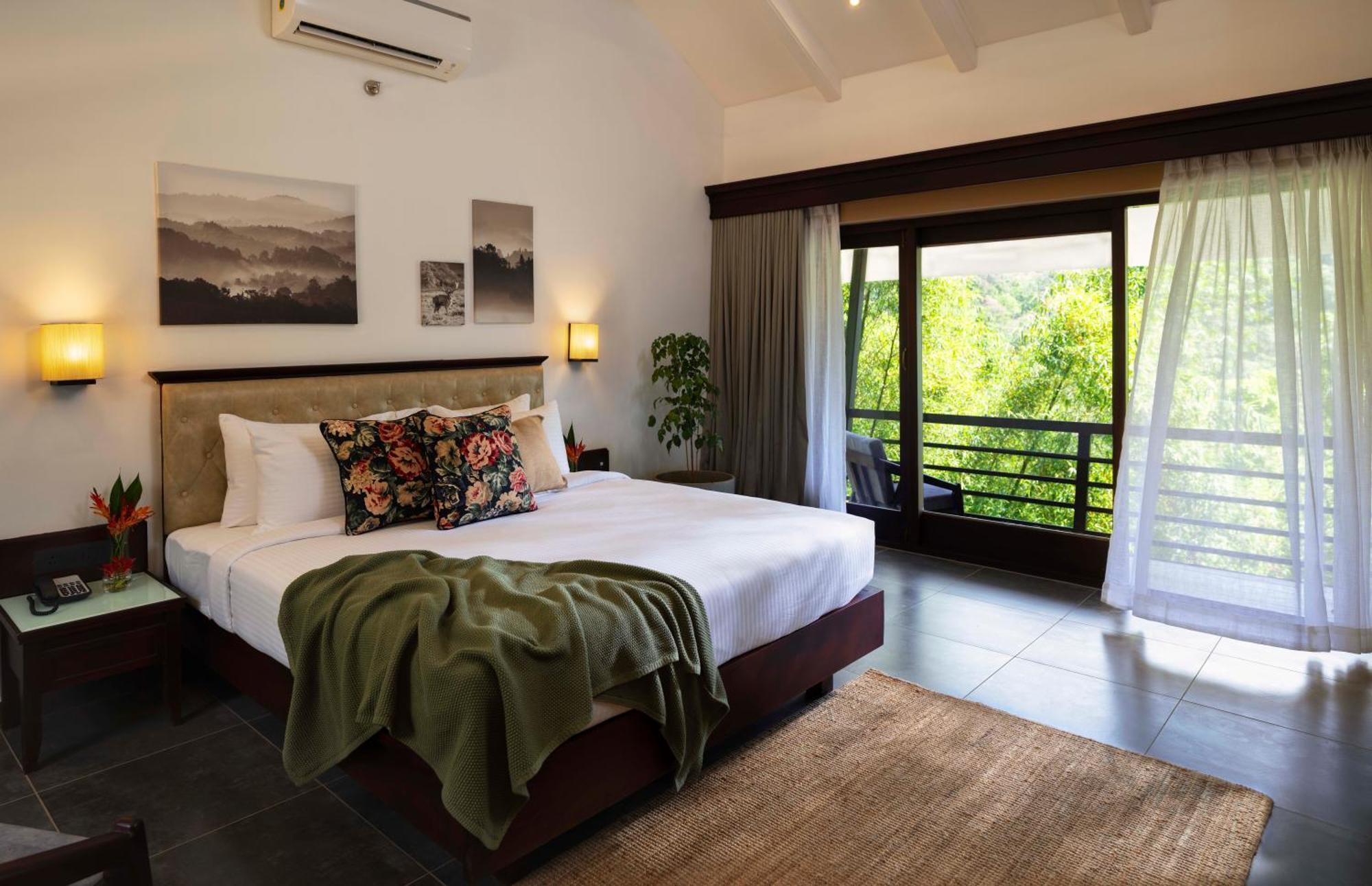 Blanket Days Resort And Spa Thekkady Exterior photo