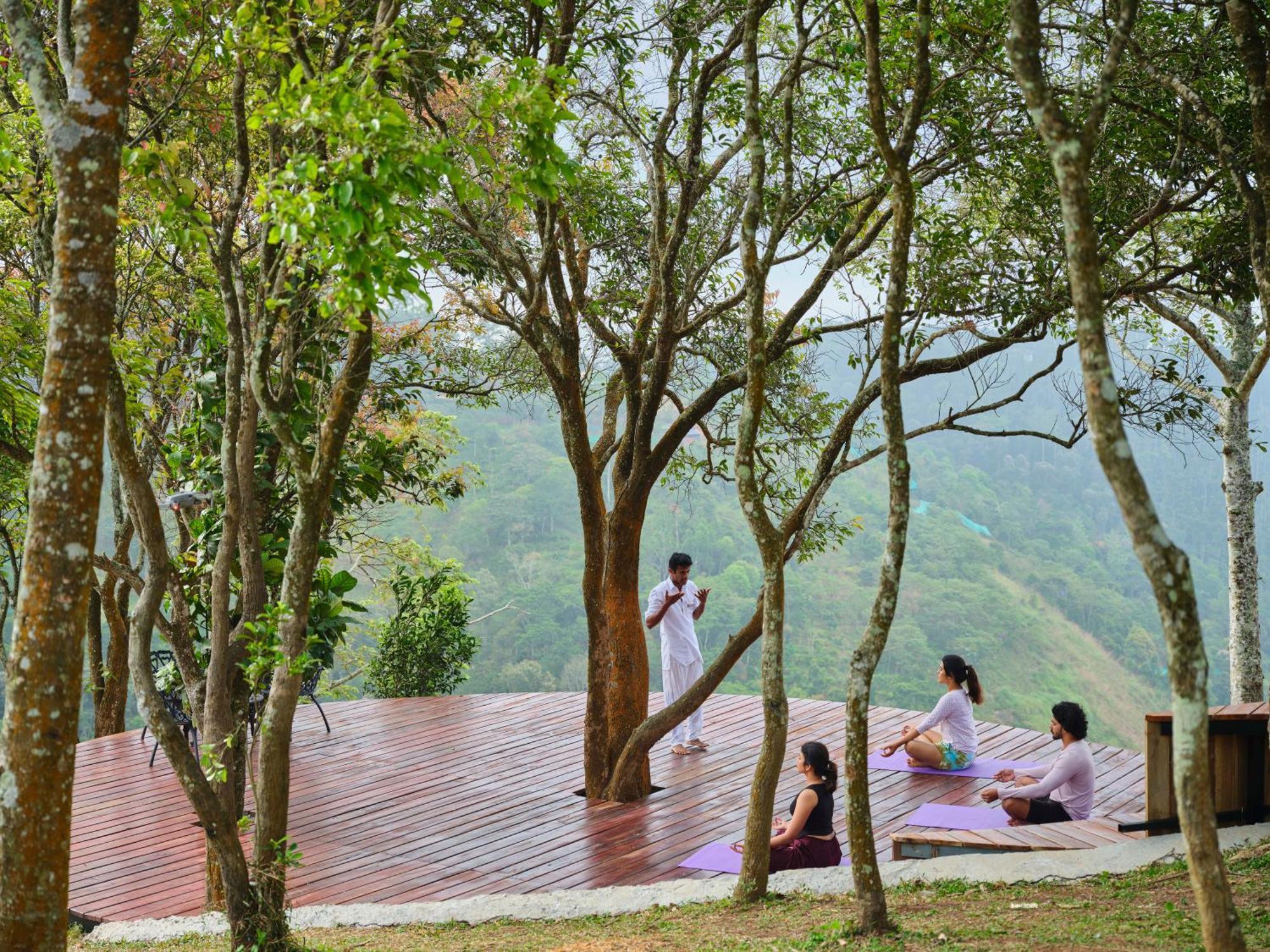 Blanket Days Resort And Spa Thekkady Exterior photo